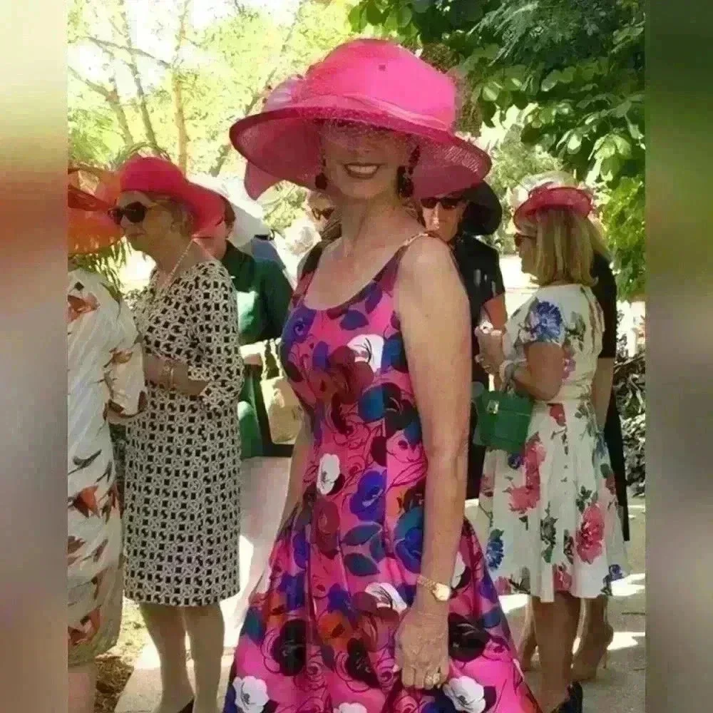 Oscar de la renta hot pink flowers dress size 10 with side pockets NWT